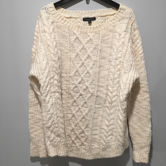 Banana Republic Sweaters - Banana Republic cozy beige sweater